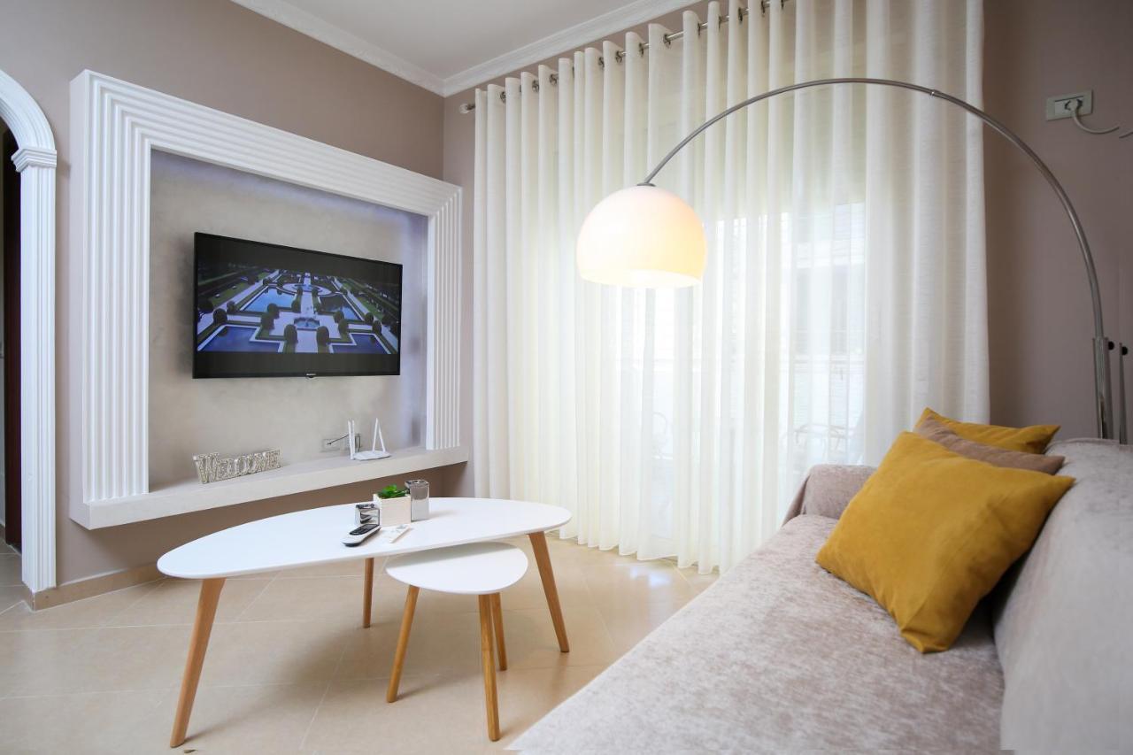 Tafa Deluxe Apartment Vlore Ngoại thất bức ảnh