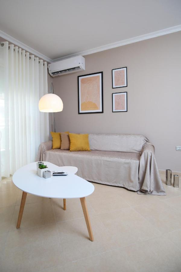 Tafa Deluxe Apartment Vlore Ngoại thất bức ảnh